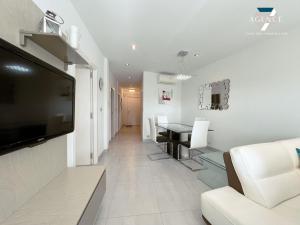 Telewizja i/lub zestaw kina domowego w obiekcie Appartement New Green