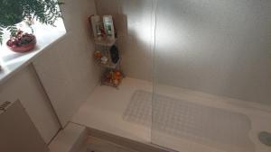 Vannituba majutusasutuses 17th Century 2-Bed Sleeps 4 Free Parking +30 fotot