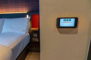 Letto o letti in una camera di easyHotel Dublin