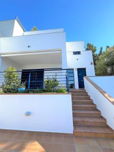 Balkón alebo terasa v ubytovaní Magnifica casa con jacuzzi y cerca playa ref 160