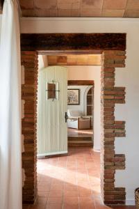 Postel nebo postele na pokoji v ubytování Mas del Suro Costa Brava - BY EMERALD STAY