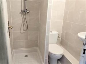 Fotografia z galérie ubytovania APPARTEMENT ENTIER A PARIS PROCHE PLACE VOLTAIRE. v Paríži