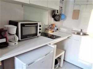 Fotografia z galérie ubytovania APPARTEMENT ENTIER A PARIS PROCHE PLACE VOLTAIRE. v Paríži