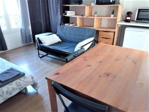Fotografia z galérie ubytovania APPARTEMENT ENTIER A PARIS PROCHE PLACE VOLTAIRE. v Paríži