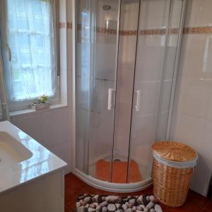 Koupelna v ubytování Mirador de Garabandal + 24 fotografií