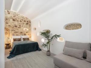 Χώρος καθιστικού στο Malmáki, a street view apartment