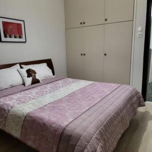 A bed or beds in a room at BEAUTIFUL APARTMENT IN VERIA