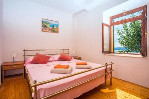 Posteľ alebo postele v izbe v ubytovaní Villa Dahlia + 37 fotografií