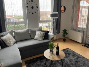 Posedenie v ubytovaní Európa 20 Apartman