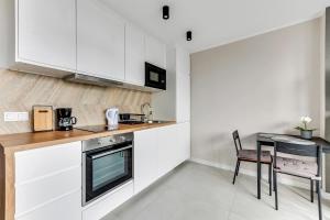 Kuchnia lub aneks kuchenny w obiekcie Comfort Apartments Morska