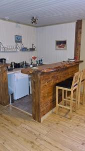 Cucina o angolo cottura di Skogsbrynet B&B, Bredsjö Nya Herrgård