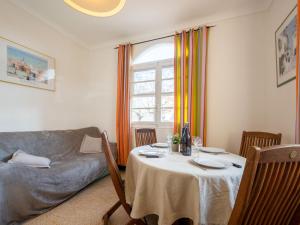 Posedenie v ubytovaní Holiday Home Les violettes 2 by Interhome