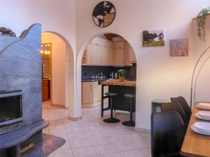 Kuchyň nebo kuchyňský kout v ubytování Apartment Arbgrat by Interhome