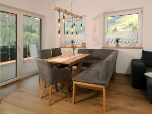 Posezení v ubytování Apartment Wanglblick by Interhome