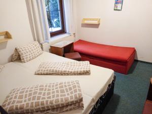 Postel nebo postele na pokoji v ubytování Apartment 637-2 by Interhome