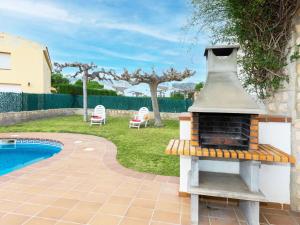 Bazén v ubytování Villa Villa Mar i Cel by Interhome nebo v jeho okolí