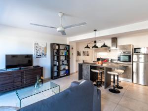 Kuchyň nebo kuchyňský kout v ubytování Apartment Résidence les 3C by Interhome