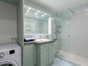 Fotografia z galérie ubytovania Apartment Résidence Le Goeland by Interhome v destinácii Fréjus
