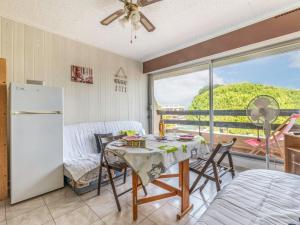 Balkón alebo terasa v ubytovaní Studio Escale Port-4 by Interhome