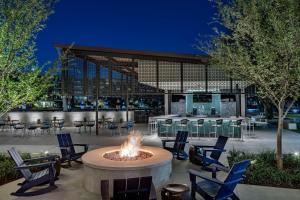 Restaurace v ubytování Omni Las Colinas Hotel