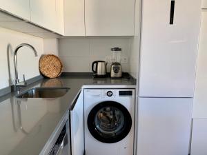A kitchen or kitchenette at Four bedroom penthouse in Torrox
