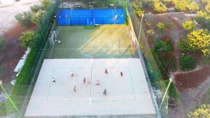 Tenis a/nebo squash v ubytování Masseria Trulli sull'Aia nebo okolí