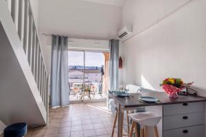Fotografia z galérie ubytovania Chabine - avec terrasse v destinácii Martigues