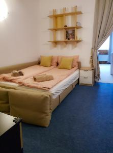 Ένα ή περισσότερα κρεβάτια σε δωμάτιο στο Apart 32 Govedartsi Forest View