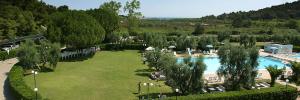 Piscina di Hotel Mira o nelle vicinanze