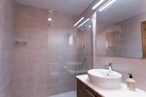 Kúpeľňa v ubytovaní CASA CON JARDIN-WIFI FREE