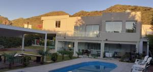 Γενική θέα στο βουνό ή θέα στο βουνό από  αυτή η παραθεριστική κατοικία