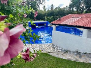 Bazén v ubytování Hotel Rincon Rubi nebo v jeho okolí