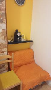 Ein Sitzbereich in der Unterkunft Apartment in Jadranovo with sea view, balcony, air conditioning, Wi-Fi (3856-2)