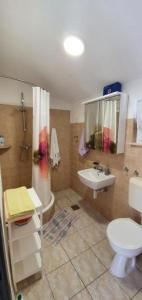 A bathroom at Apartment in Sevid with Seaview, Terrace, WIFI (4746-1)