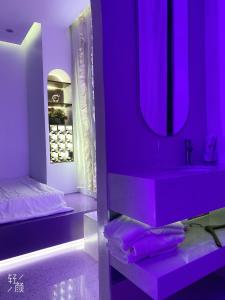Kylpyhuone majoituspaikassa Y&Y hotel Ho Chi Minh City