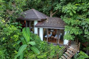 Zahrada ubytování Ambong Rainforest Retreat + 107 fotografií