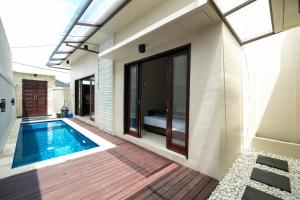 Πισίνα στο ή κοντά στο The Lavana JWK Cendana Villa Pandawa - 2 Bedroom Villa