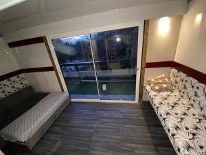 Posteľ alebo postele v izbe v ubytovaní RESIDENCE Miranda