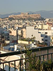 Foto Ateenas asuva majutusasutuse Full Acropolis View Apartment galeriist