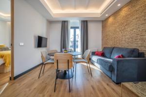Posedenie v ubytovaní Olivia Suites Apartments