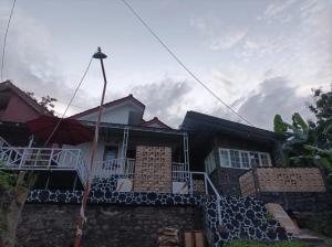 Galeriebild der Unterkunft Vila Dechalasya in Mojokerto