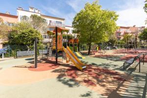 Herní místnost nebo prostor pro děti v ubytování Ref MLH - Palmes d'Or Properties