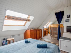 Postel nebo postele na pokoji v ubytování Duplex face à la mer - Le Studio d'Adal