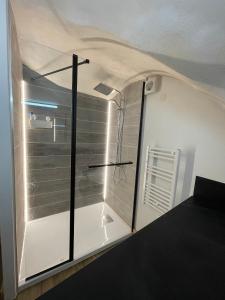 Ένα μπάνιο στο Maison Stabatio Appartement Pierre