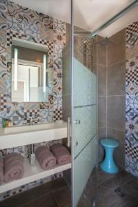 Koupelna v ubytování Le SAN PETRONE-TOUR EN PIERRE EN CENTRE CORSE ENTRE MER ET MONTAGNE + 34 fotografií