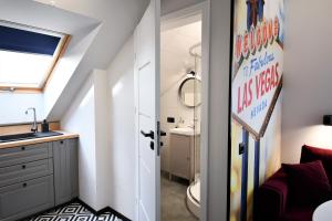 Ένα μπάνιο στο Sleepinn Gdansk Airport +41 φωτογραφίες