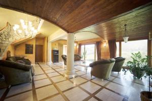 Część wypoczynkowa w obiekcie Top Mountain Villa