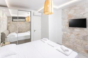 Posteľ alebo postele v izbe v ubytovaní Villa Mare - Private Pool, 4 Bdrms, Sea View, BBQ