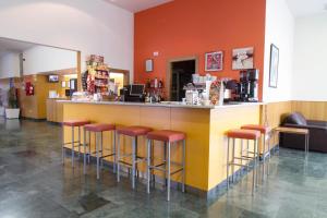 El salón o zona de bar de La Estación