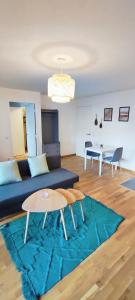 Fotografia z galérie ubytovania Grand Appart Cosy Gare Paris 4 pers Wifi v Courbevoie